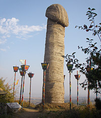 長春の巨大男根形